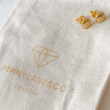 Load image into Gallery viewer, Mini Gold Seashell Studs