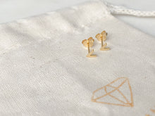 Load image into Gallery viewer, Fine Gold Arrow Stud Earrings