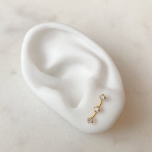 Load image into Gallery viewer, Gold Twinkle Bar Ear Climber