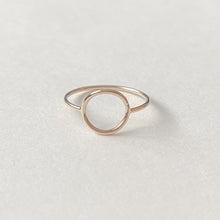 Load image into Gallery viewer, Fine circle ring