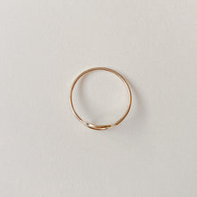 Load image into Gallery viewer, Fine circle ring