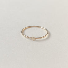 Load image into Gallery viewer, Fine star stacking ring