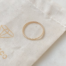 Load image into Gallery viewer, Fine gold stacking ring