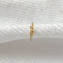 Load image into Gallery viewer, Fine gold twinkle ear cuff
