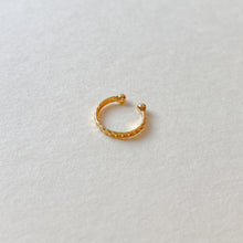 Load image into Gallery viewer, Mini textured gold ear cuff
