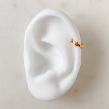 Load image into Gallery viewer, Intricate gold ear cuff
