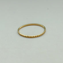 Load image into Gallery viewer, Fine pyramid stacking ring in gold. 925 Sterling Silver. Gold Plated + E-coating.
