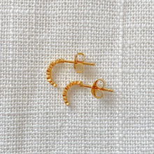 Load image into Gallery viewer, Mini star hoop studs
